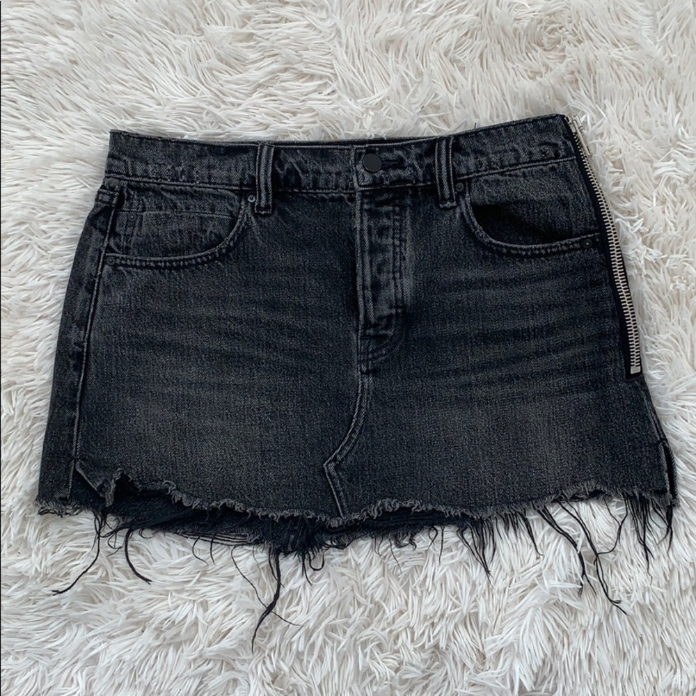 Alexander wang distressed skirt sz 25